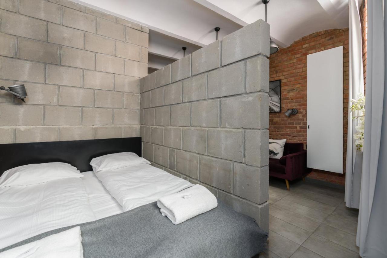 Underground Level Apartments Strzalowa By Renters 포즈난 외부 사진