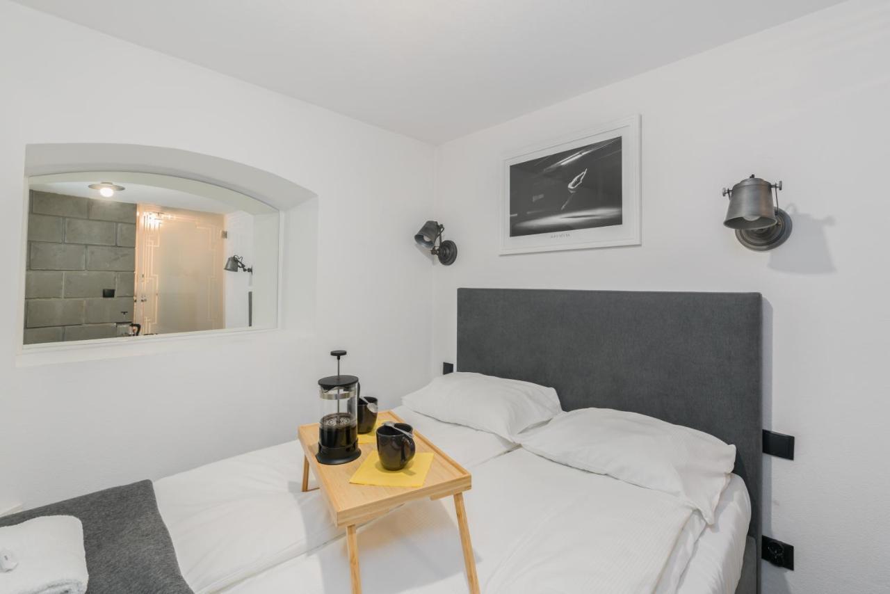 Underground Level Apartments Strzalowa By Renters 포즈난 외부 사진