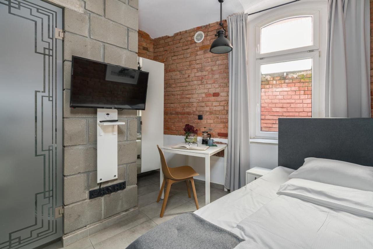 Underground Level Apartments Strzalowa By Renters 포즈난 외부 사진