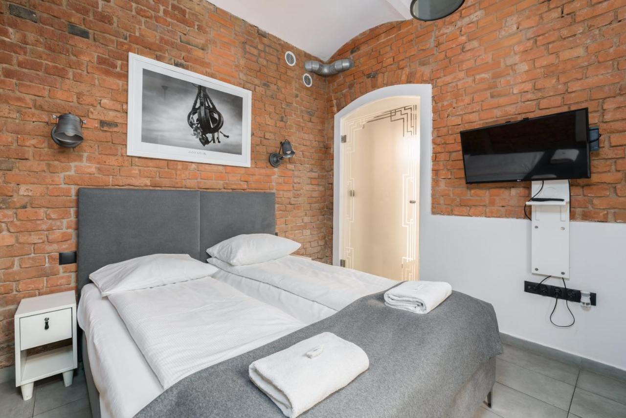 Underground Level Apartments Strzalowa By Renters 포즈난 외부 사진