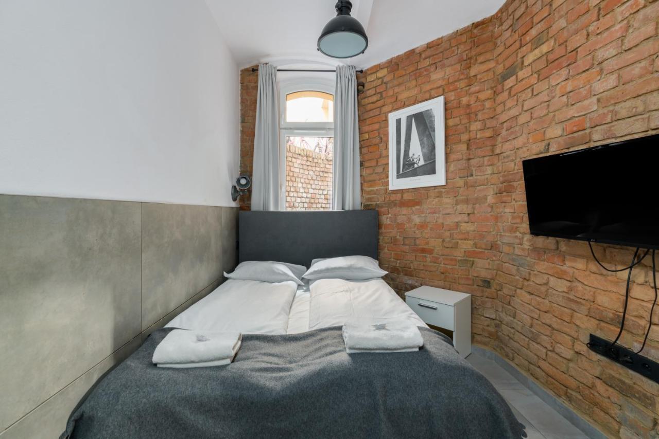 Underground Level Apartments Strzalowa By Renters 포즈난 외부 사진